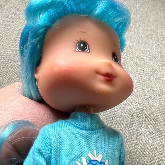 Vtg Strawberry Shortcake Doll Blueberry Muffin 2006 Blue Snowsuit Purple Boots - Picture 4 of 6